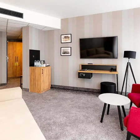 Czarna Perla Z Bezplatnym Basenem Czarna Gora * 시에나