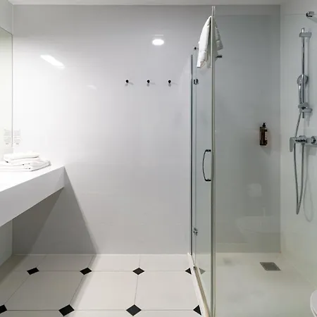 Czarna Perla Z Bezplatnym Basenem Czarna Gora * 시에나