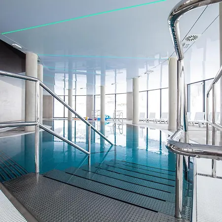 호텔 Czarna Perla Z Bezplatnym Basenem Czarna Gora *