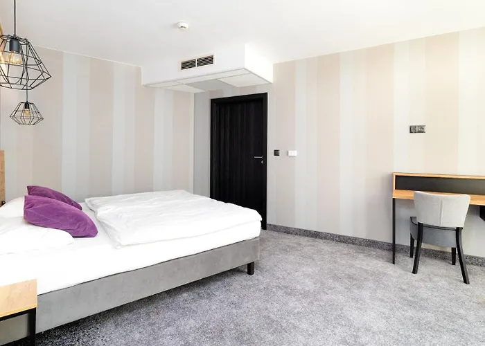 Czarna Perla Apartamenty - Bezplatny Basen - Czarna Gora Resort - Sienna Sienna (Klodzko)