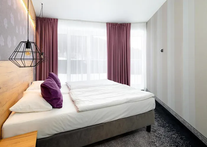 Hotel Czarna Perla Apartamenty - Bezplatny Basen - Czarna Gora Resort - Sienna *