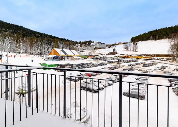 Czarna Perla Z Bezplatnym Basenem Czarna Gora Szálloda *